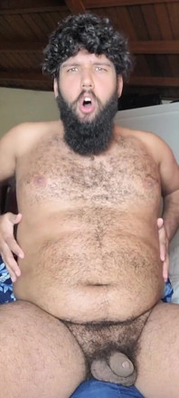 Dicker Bauch Rülpst Zum Blowout Mit Großem Schwanz