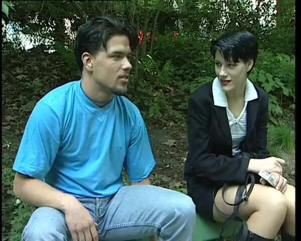 YOUR FIRST PORN: Spass Zu Dritt - Threesome Sex Teen