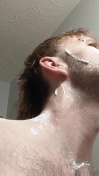 면도하고 내 자지, 공, 얼굴을 다듬어