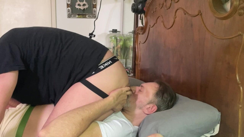 Monster Dick Hunters: Vicus X besöker mig igen