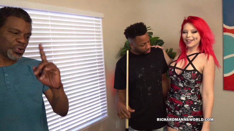Richard Manns World: Taylor Nicole Ignored