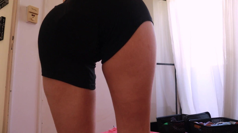 Pipaypipo: ปลั๊กยักษ์ยืดรูหีวัยรุ่นตัวเล็ก