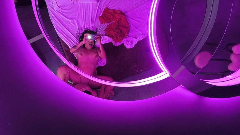 AngyAmazon: Meu corno me fode duro em missionário depois que ele...