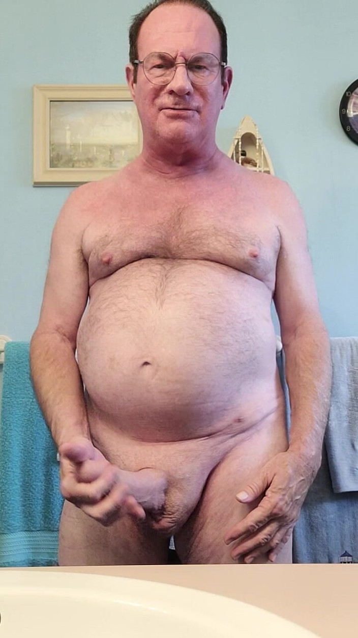 DaddyLNargo: Papi kehrt zurück zum streicheln