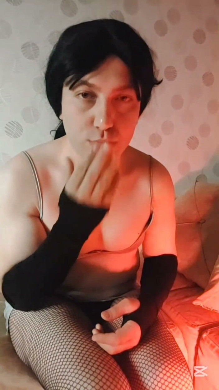 Kitty_Cross: Alien Femboy Kitty Cross Pretty Attractive Butt