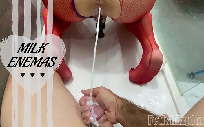 Fetish Explorers: Enemas de leche y follada anal en la bañera