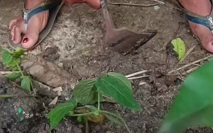 my house: Vesnická spade kundička s Já uhasil moji žízeň Nomita Boudi