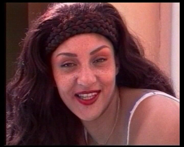 Under German Roofs: Německé děvky chtějí ptáka ve své kundičce, aby si užívaly...