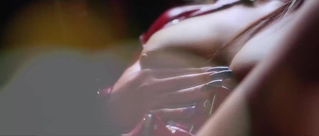 MILF stars: 오지는 젖탱이