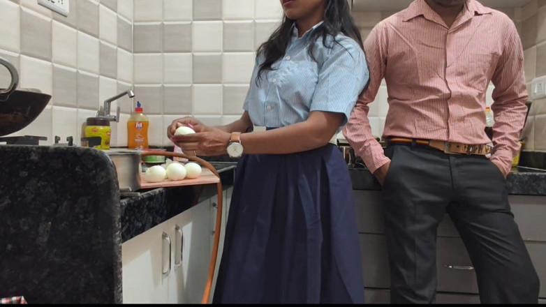 Mumbai Ashu: Indiana menina fodeu seu professor em casa primeira vez
