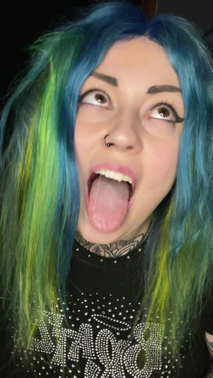 Miss Valentina: Ayah jalang Ahegao