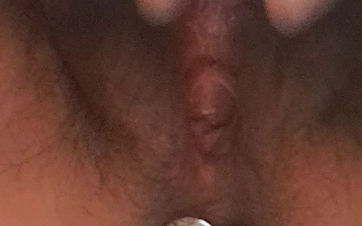 Mommy big hairy pussy: Göt tıkacı alt görünüm