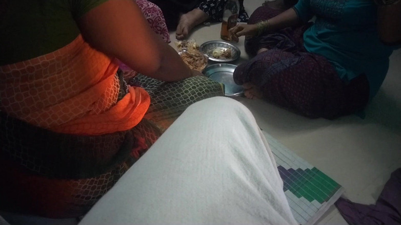 Benita sweety: Dört teyze evimde ateşli edepsizce konuşuyor