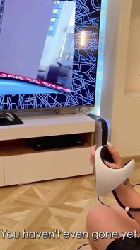 Stepson Fucks Stepmom While She's in Virtual Reality