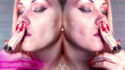 Goddess Misha Goldy: Hút thuốc lá màu hồng (phiên bản ASMR & Binaural mê hoặc)