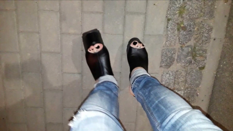 Heelex: Sexy Mules