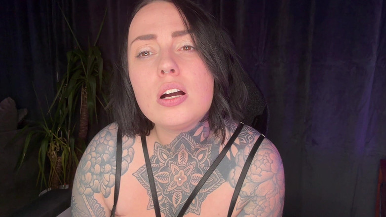 Miss Valentina: Laat je domme in de sloot