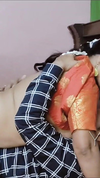 Menantu mertua lagi asik ngento sama ayah mertuanya sendiri