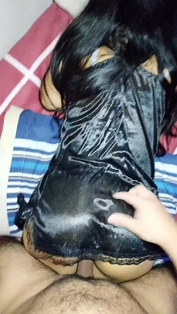 Paoloxxx93: 상사를 유혹하는 섹시한 하녀, 기쁘게 하는 상사를 불러달라고 부탁해
