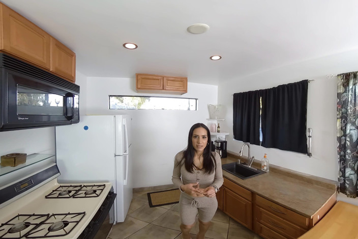 Milf VR: Rent to moan