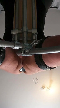 Spaccando il mio baone sul suo culo dominazione femminile sculacciata