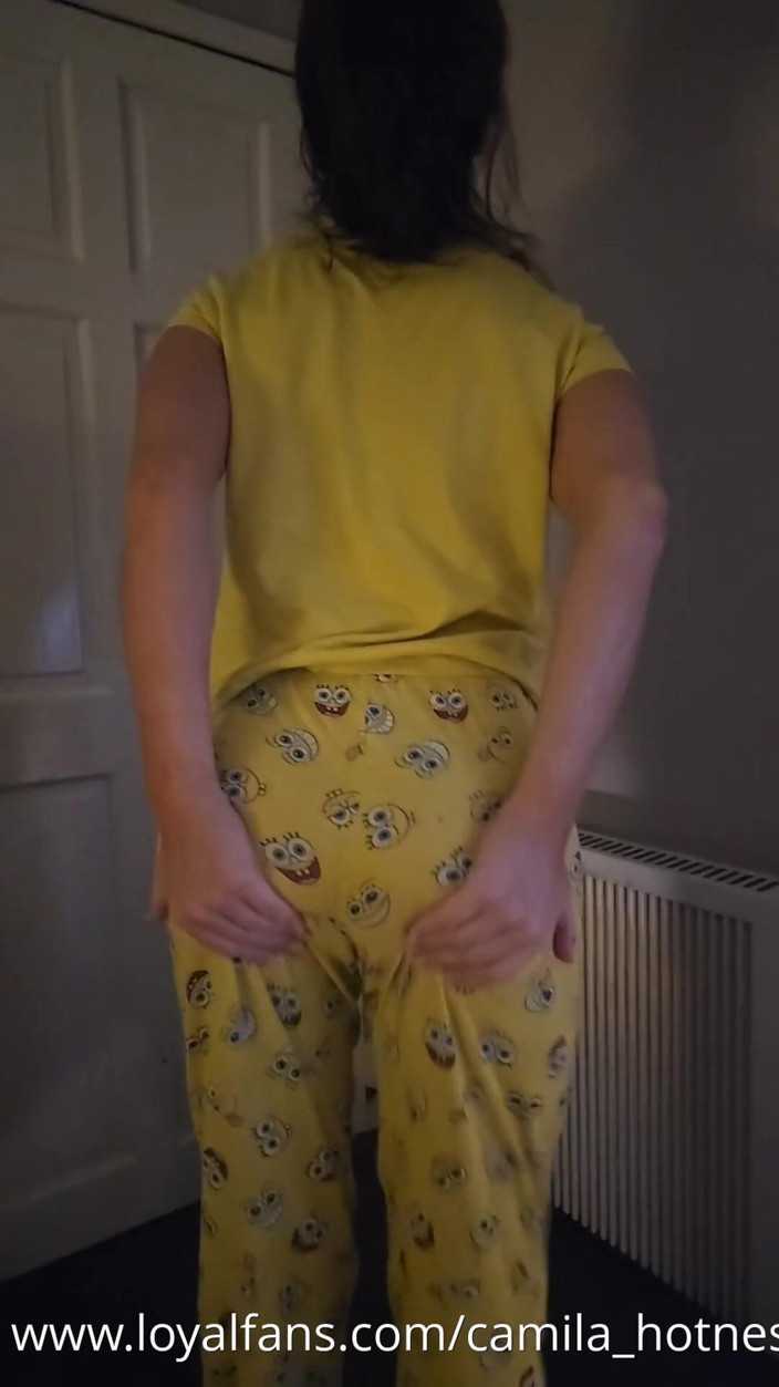 Teen Sophie: Spogliarello dal mio spongebob pjs