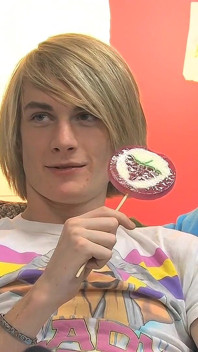 Rampante scopata in culo per ragazzi twink