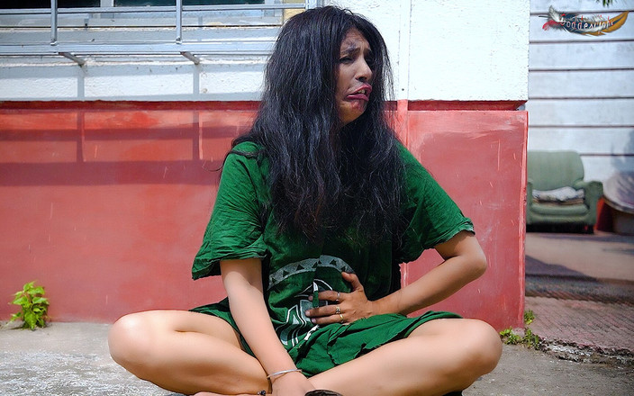 Desi Bold Movies: Гэнгбэнг хардкорный грубый секс с дорожным нищим, полное видео