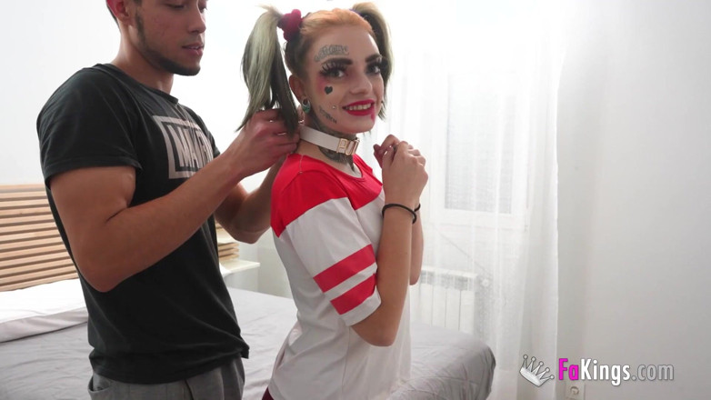 FAKings: Harley Quinn'i sikmek ister misin? Bu adam yapıyor! Lady Medusa...