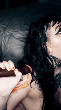 Cewek hot rambut cokelat dientot habis-habisan sampai dicrot di muka!