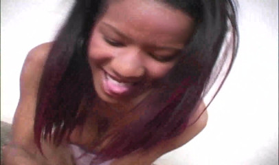 Femdom Austria: Hot ebony handjob 3