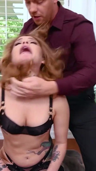 Analschlampe vanessa vega hardcore-analfick mit riesigem weißem schwanz