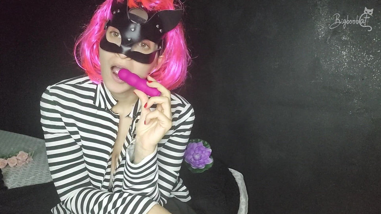 BigBoobCat: 안녕하세요, 나는 당신의 꿈의 키티입니다. 나와 함께 놀고 싶으신가요? 나는 당신을 기다리고 있어요.