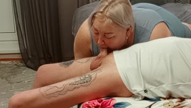 Zona901: Styvmamma ger avsugning för att njuta av het sperma