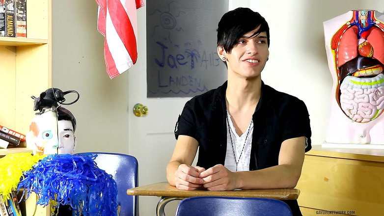Teach Twinks: Очаровательный Jae Landen обсуждает планы на день рождения