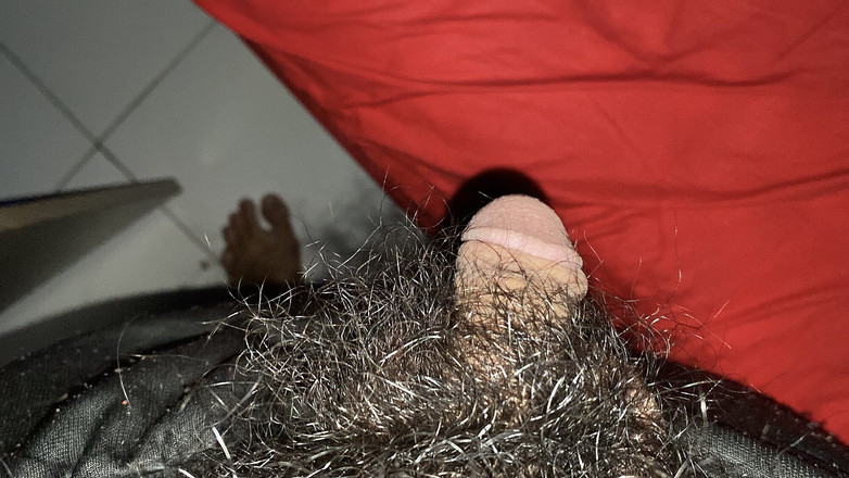 Jackson World: Gece geç saatlerde titreşimler yatağımda yalnız vakit geçiriyor