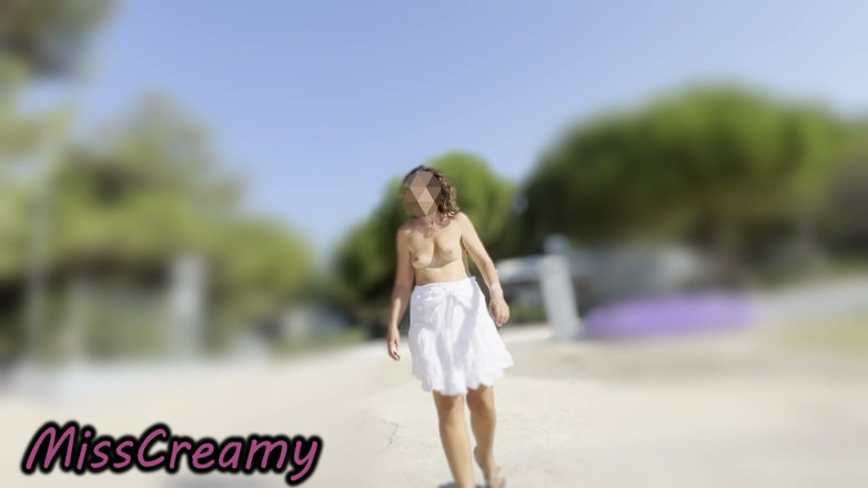 Miss Creamy: Teşhirci öğretmen riskli memeler çıplak yürüyor halka açık sokaklarda fransa insanlar tarafından...