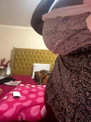 Legendary Booty Overdose: BBW Bouncing Her Tits