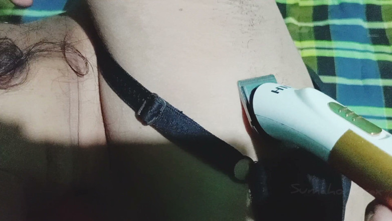 Sumahomesex: Čištění kundičky a podpaží s nejlepším okamžikem