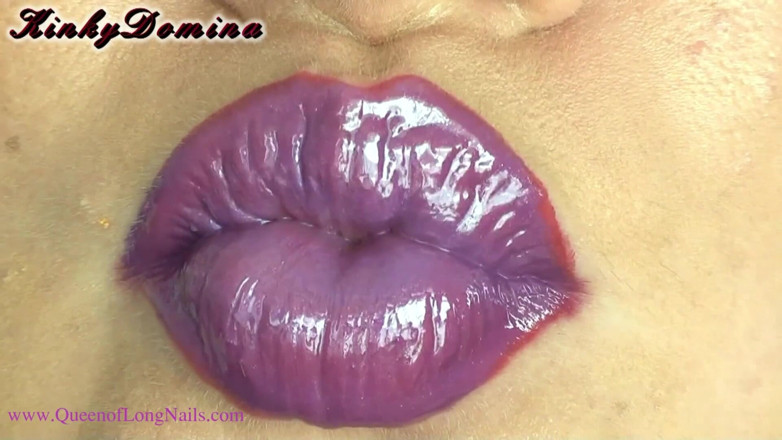 KinkyDomina: Aplikasi gincu purple seksi mengusik