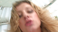 SEXUAL SIN: 그녀는 수영장에서 하드 sex_Beautiful 금발 섹스하고 싶어