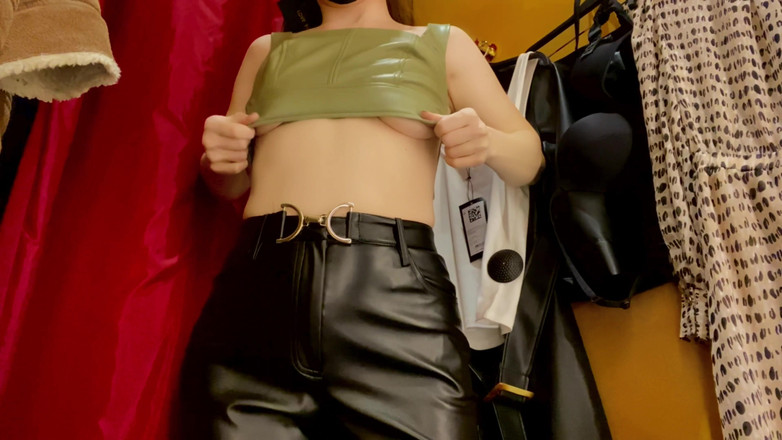 Lady Anna: Masturbacja w przymierzalni