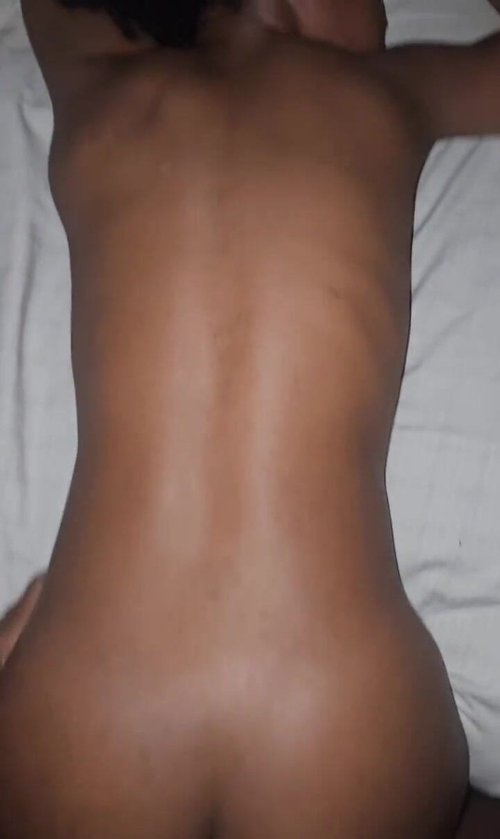 Afrocouple: Sesso mattutino con una donna di colore