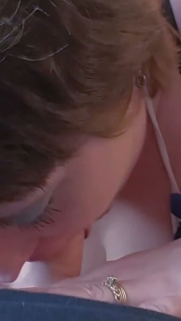 Kennedy Channing: Najlepszy amator POV Sex oralny Titjob w historii