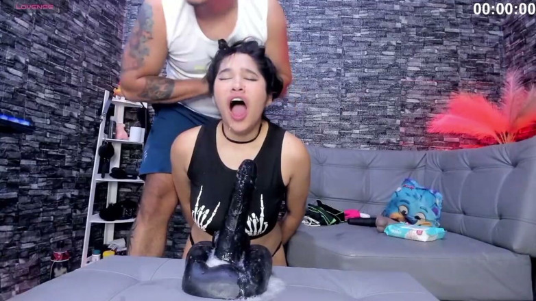 Valeska: Pieprzona twarz Valezki z dildo