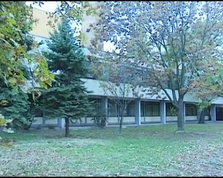 Hardcore German Club: Gagică germană flămândă de pulă a fost futută în sex în grup...