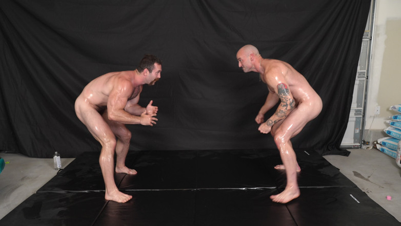Jake Switch - Gay: Oiled Nude Muscle Wrestling