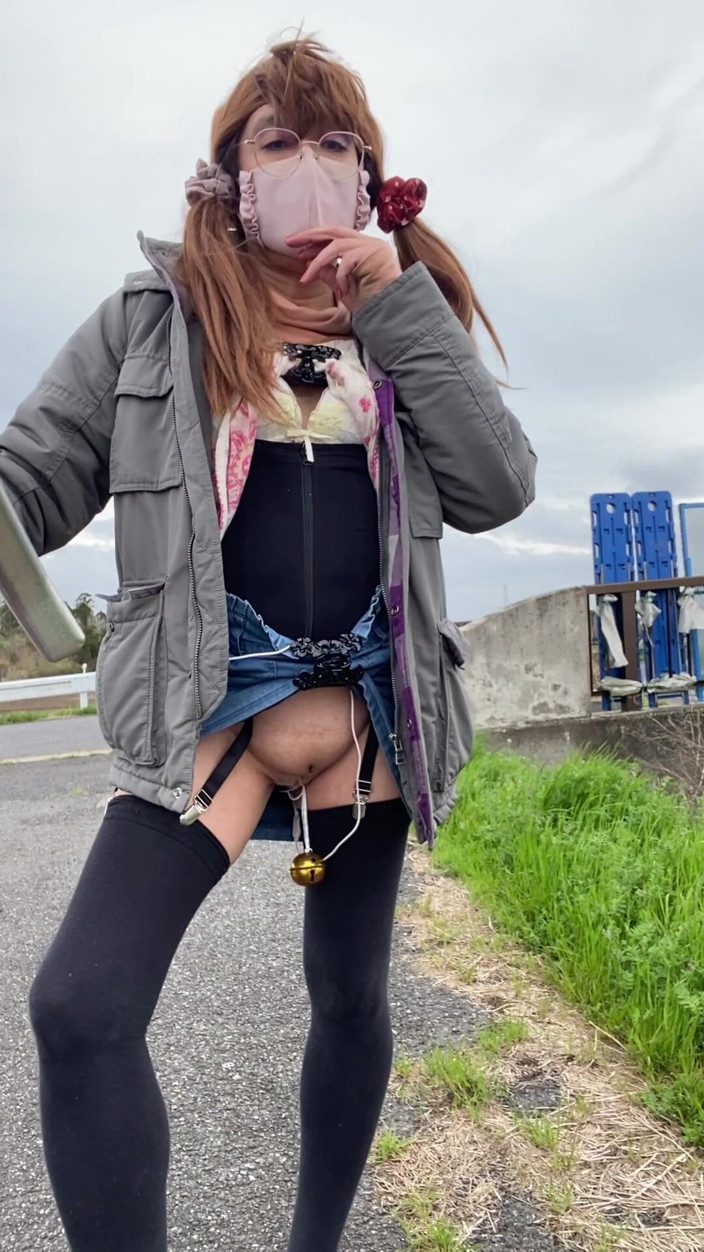megu2002: No. 168: Tack's Pussy-exposing Ride-wind, Flowers, and Cycling