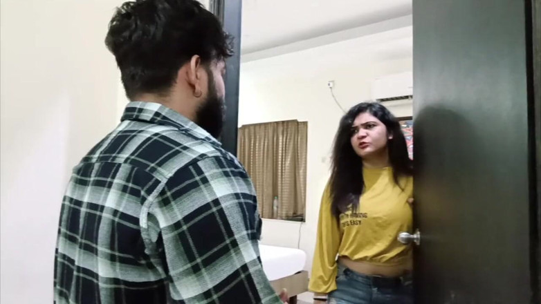 Anjalisingh_sexy: Una casalinga desi si sottomette al suo ex ragazzo