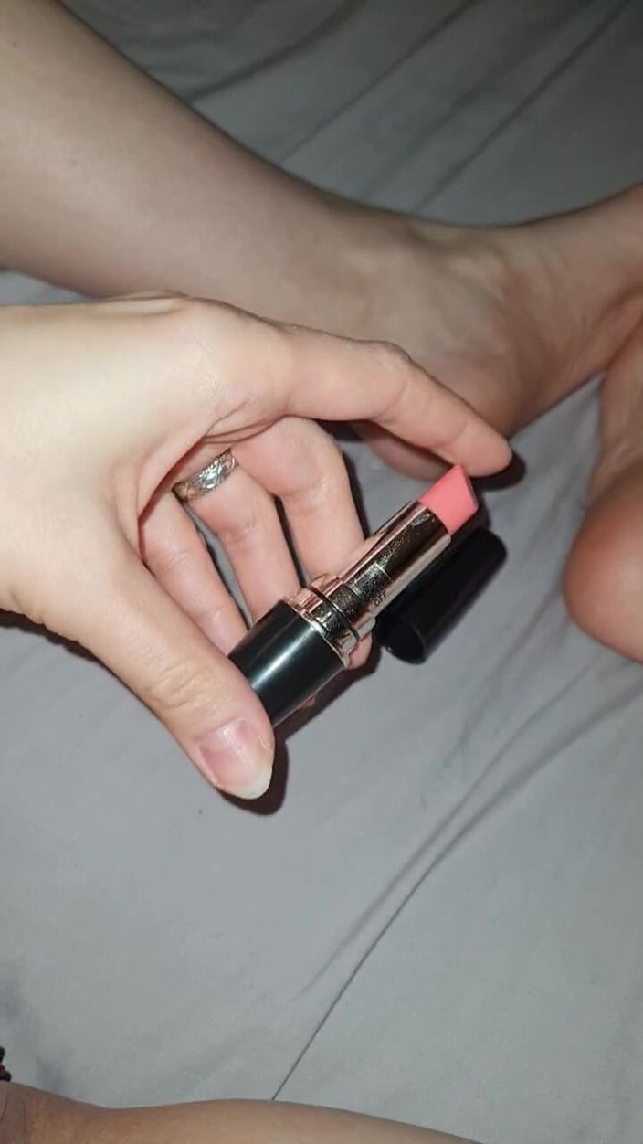 Ana Liz: Tatlı amcık, gummy candy, ruj